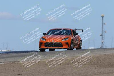 media/Oct-04-2025-OnGrid (Sat) [[44bd565ffa]]/Red Group/Grapevine/